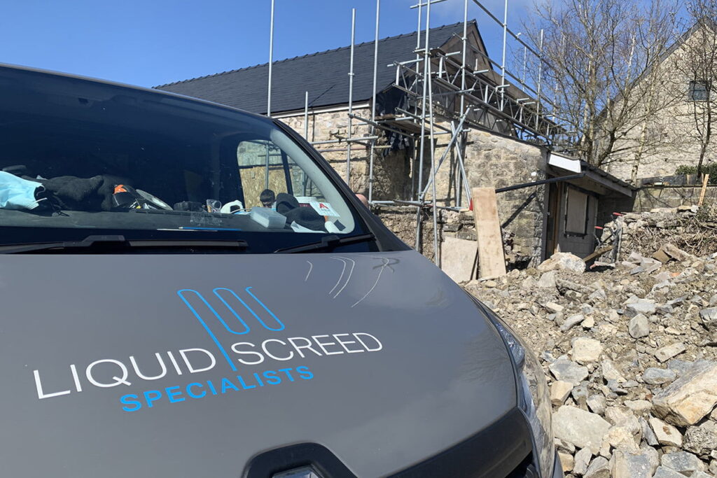 Team LSS ready for liquid screeding projects!